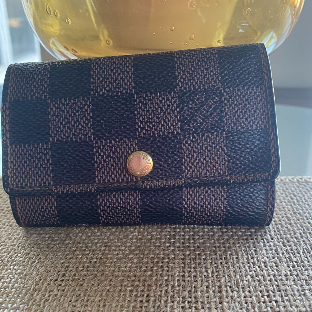 ⚜️✨ LOUIS VUITTON DAMIER EBENE 6 key Holder❤️✨⚜️Y2K